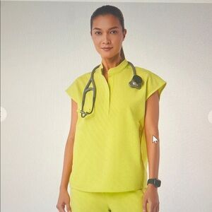 Figs Oversized scrub top, MEDIUM, serving lime color